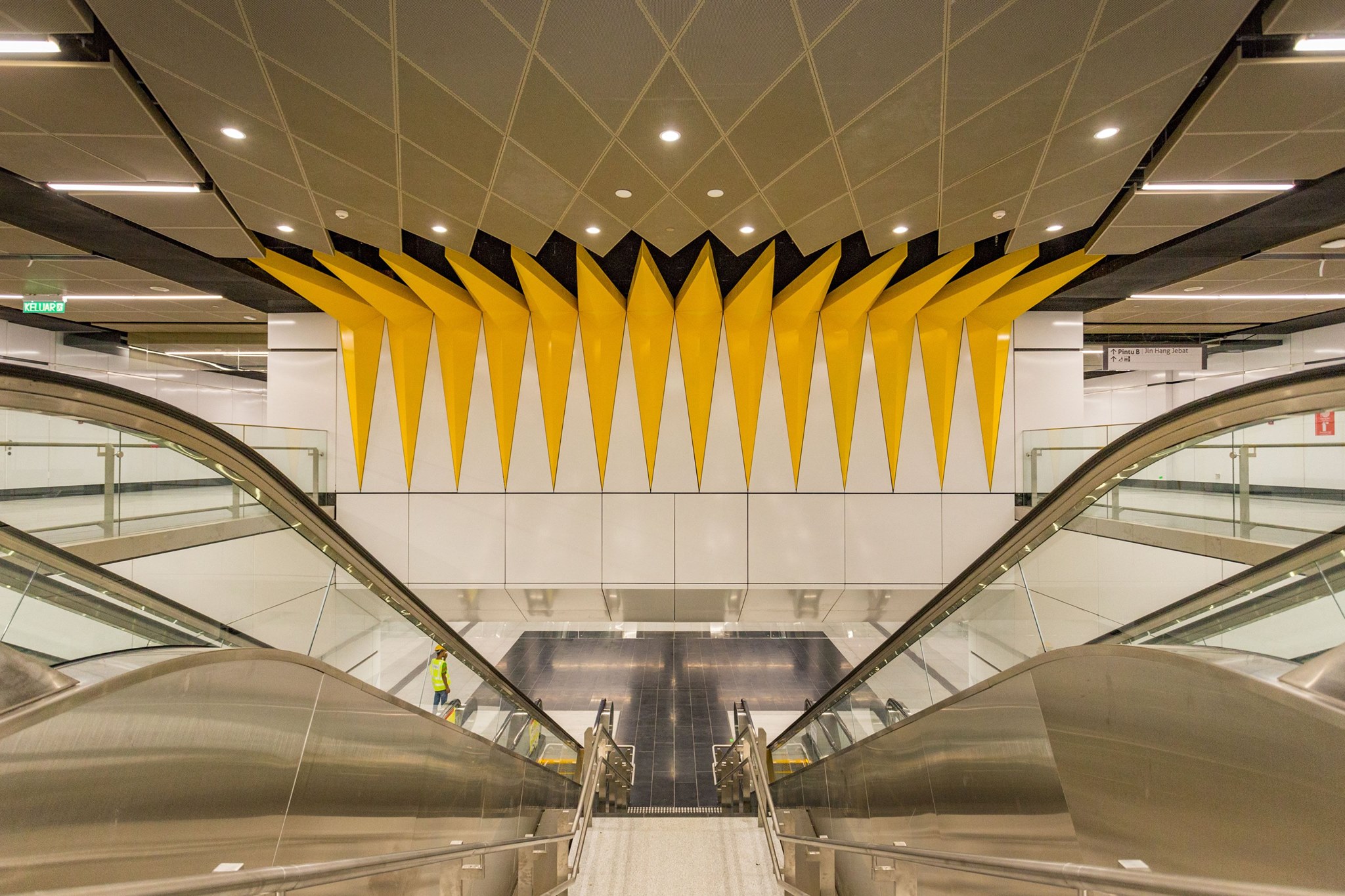 Ariff shah mrt 2 Ariff Shah